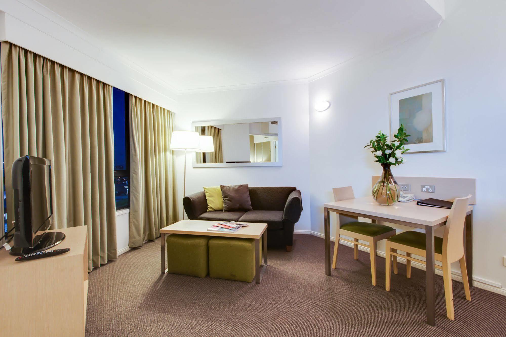 Adina Apartment Hotel Brisbane Extérieur photo