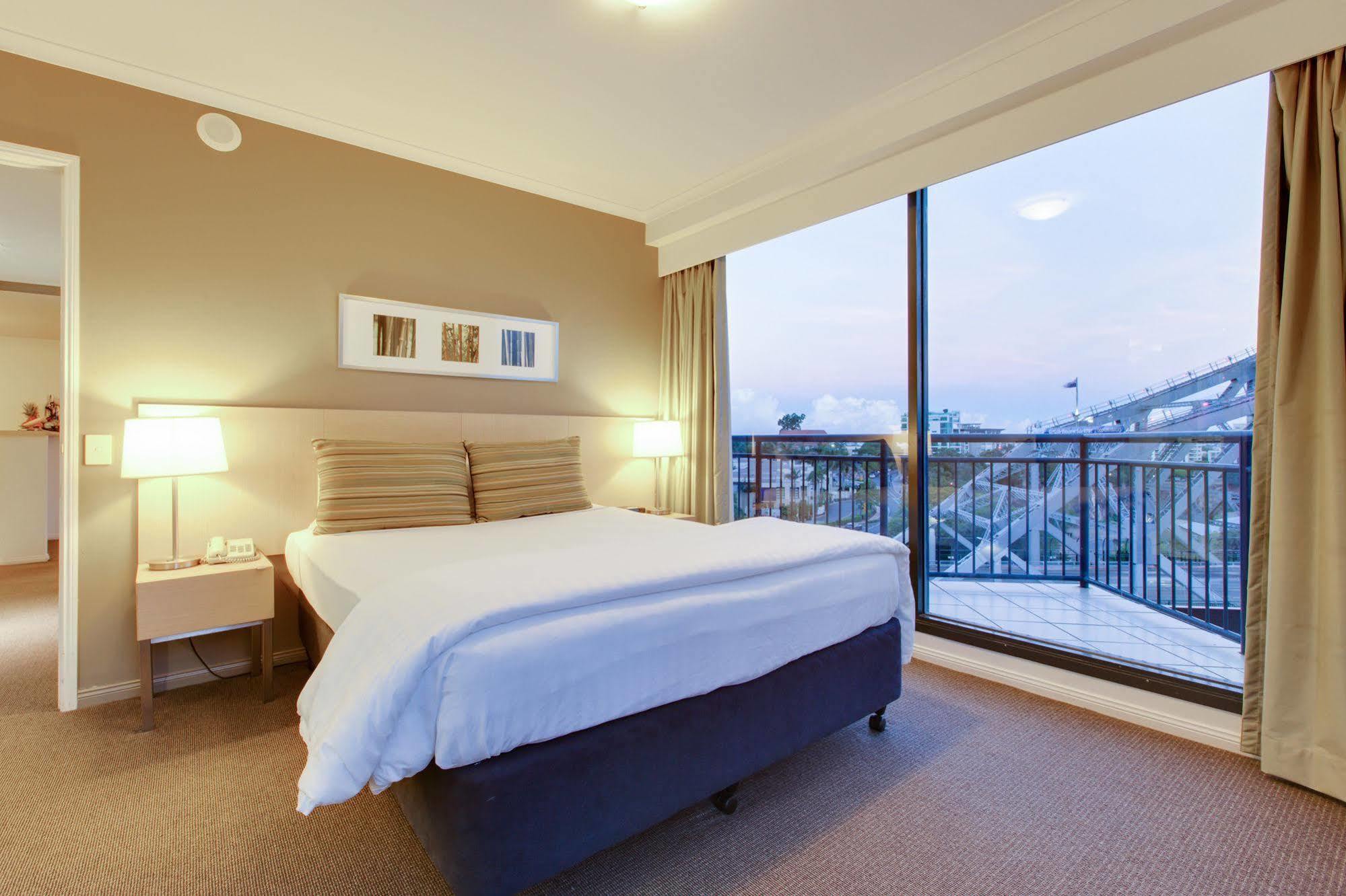 Adina Apartment Hotel Brisbane Extérieur photo