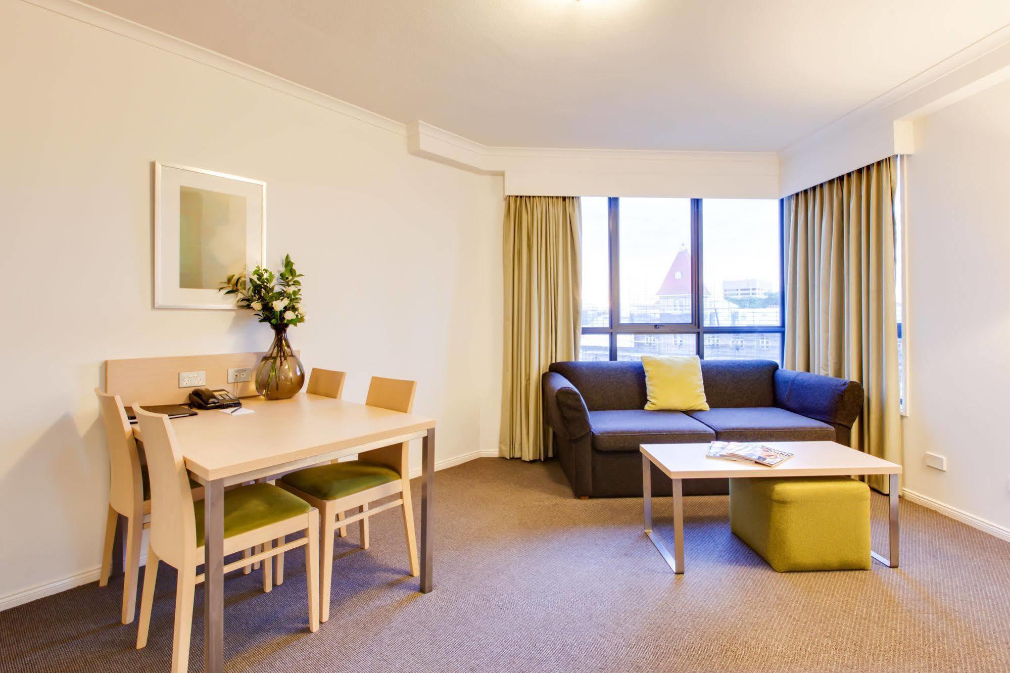 Adina Apartment Hotel Brisbane Extérieur photo